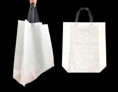 SAC CABAS NON TISSE BLANC 40+11X46 CM POIGNEES NOIRES (200 U)