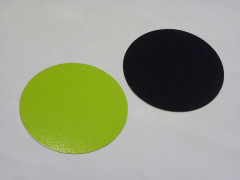 ROND VERT ANIS/NOIR EN CARTON RENFORCÉ D.22 CM (50 U)